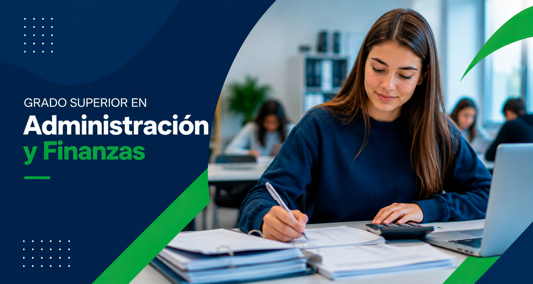 Estudiante formándose en Administración y Finanzas mediante actividades de gestión administrativa y financiera en el Centro de Formación Profesional Rumasa.